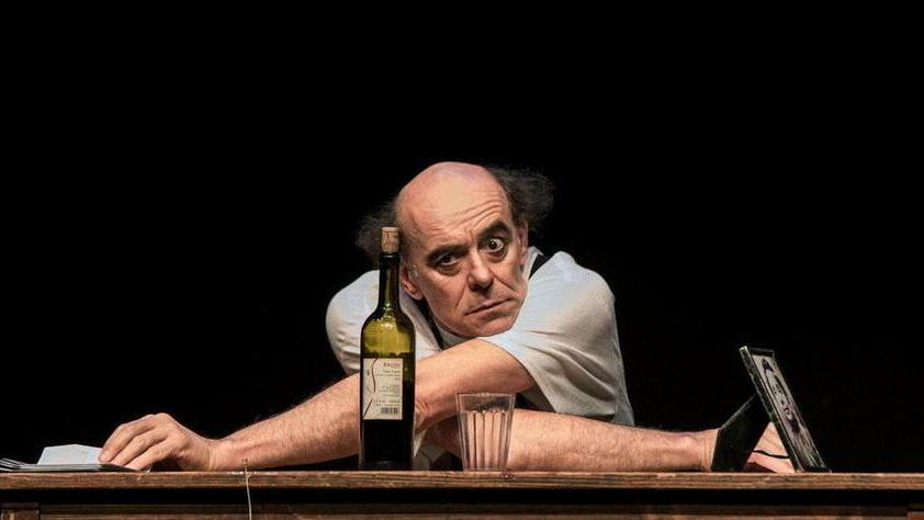 Giovedì Paolo Nani porta in scena la “Lettera”