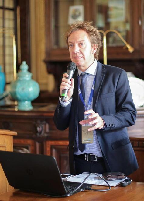 Mense e pulizie, nuovo appello al ministro del Lavoro Poletti 