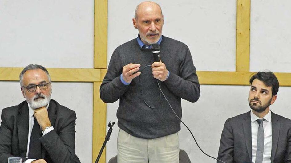 Sicurezza e legalità, sala piena per il comandante De Falco
