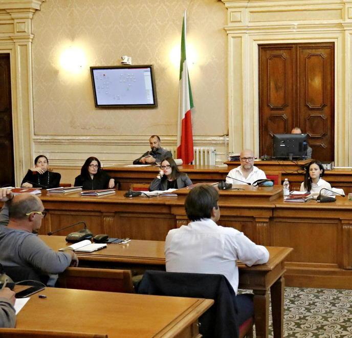 Ci sono meno soldi per il reddito di cittadinanza 