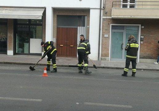 Cemento liquido in strada