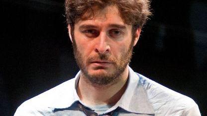 Lino Guanciale racconta perché “La classe operaia” è ancora di grande attualità