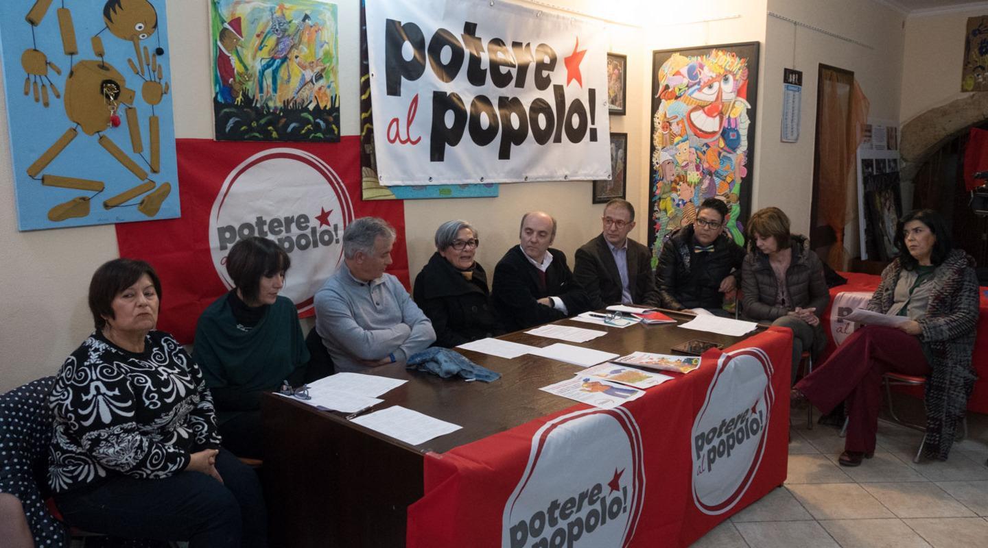 Potere al popolo: «Lottiamo per gli ultimi» 