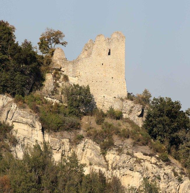 Scavi archeologici a Canossa oggi si presentano i risultati