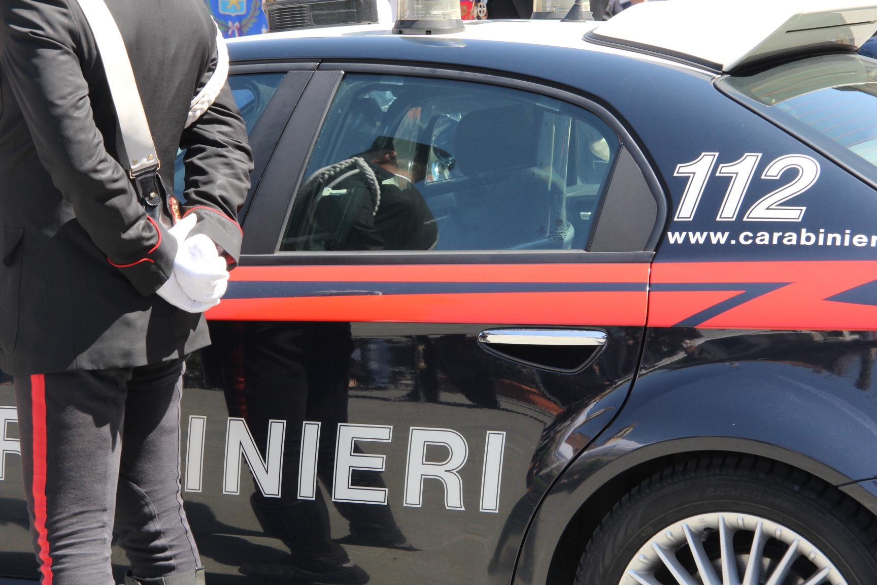 Una pattuglia di carabinieri
