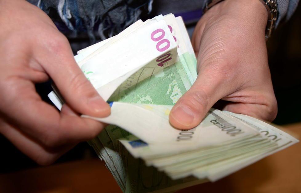 Consulente finanziario truffa decine di clienti: ecco come
