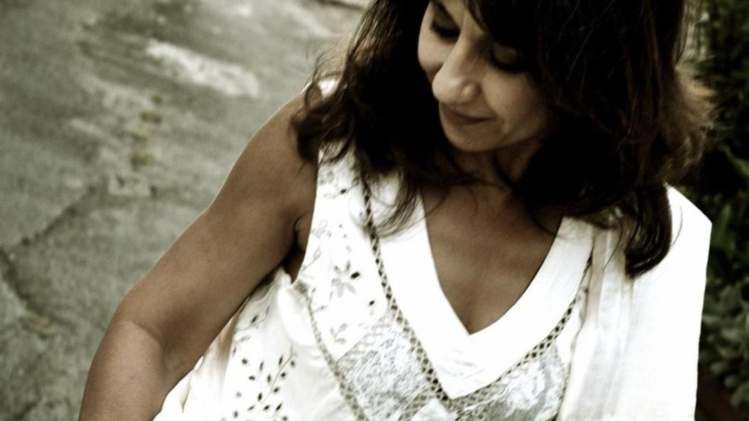 Nel nuovo album di Elena Ledda i lumi della musica