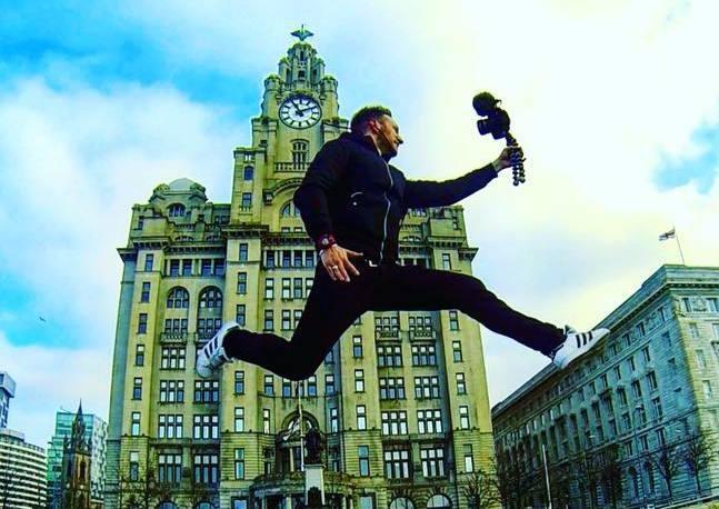 La vita in Uk nei video di Samuele