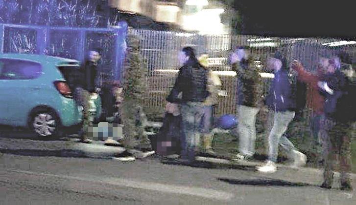 Con l'auto uccide un ragazzo e fugge: Viareggio sotto choc