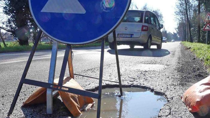 Strade “colabrodo” Il Comune stanzia due milioni di euro
