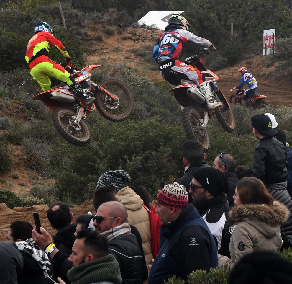 Cairoli, il re del motocross dominatore a Riola Sardo 