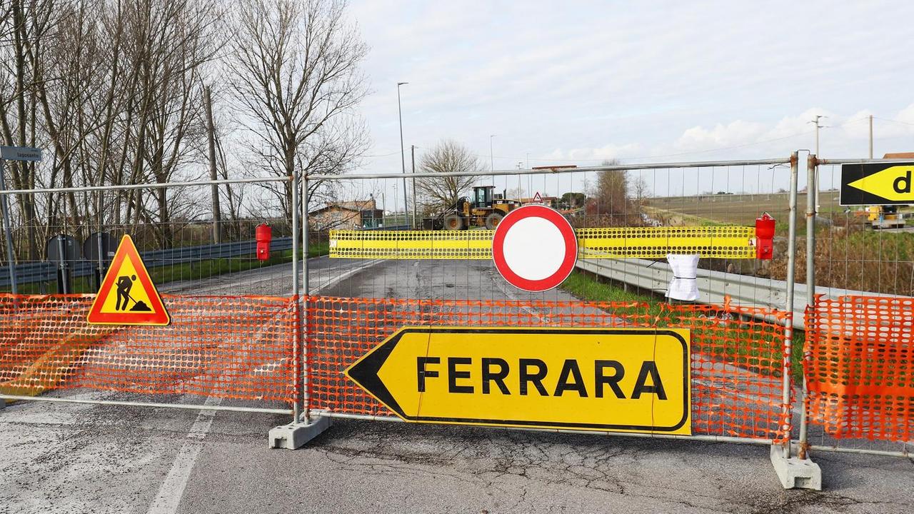 I lavori sulla Rossonia a Comacchio