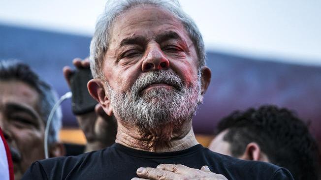 Brasile: Lula, condanna basata su bugie