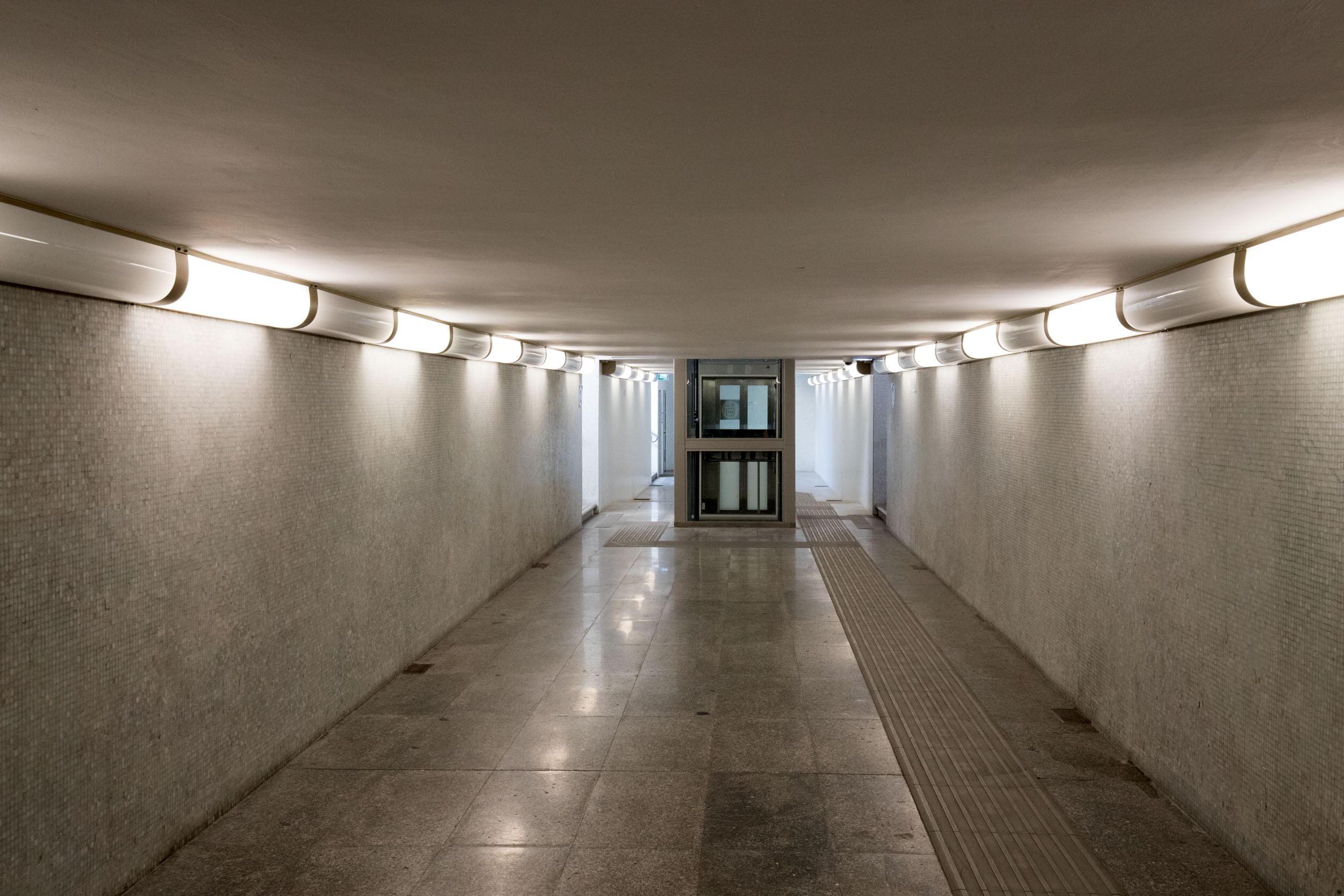 Il sottopasso pedonale della stazione ferroviaria