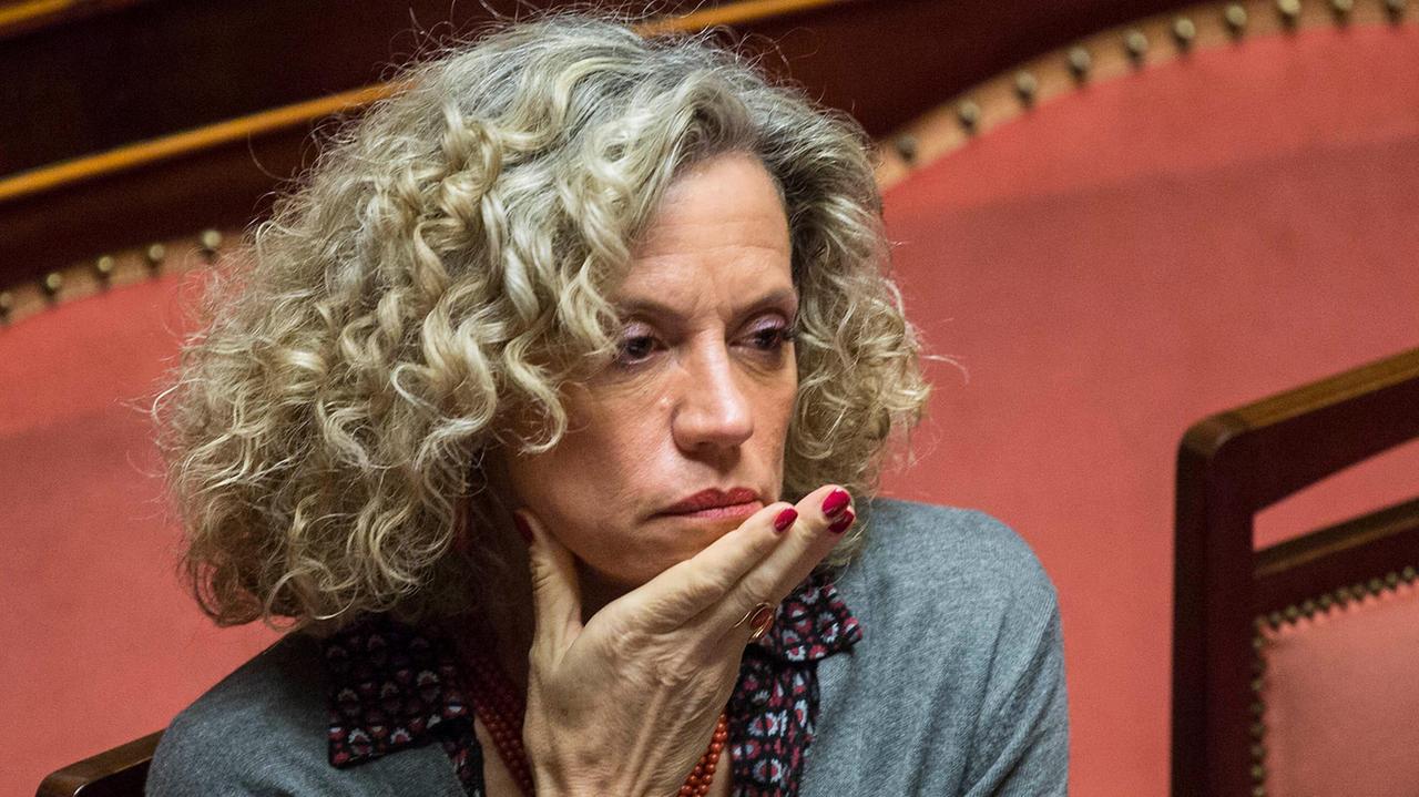Cirinnà: "La sentenza sui due papà di Livorno colma il vuoto lasciato dal Parlamento"