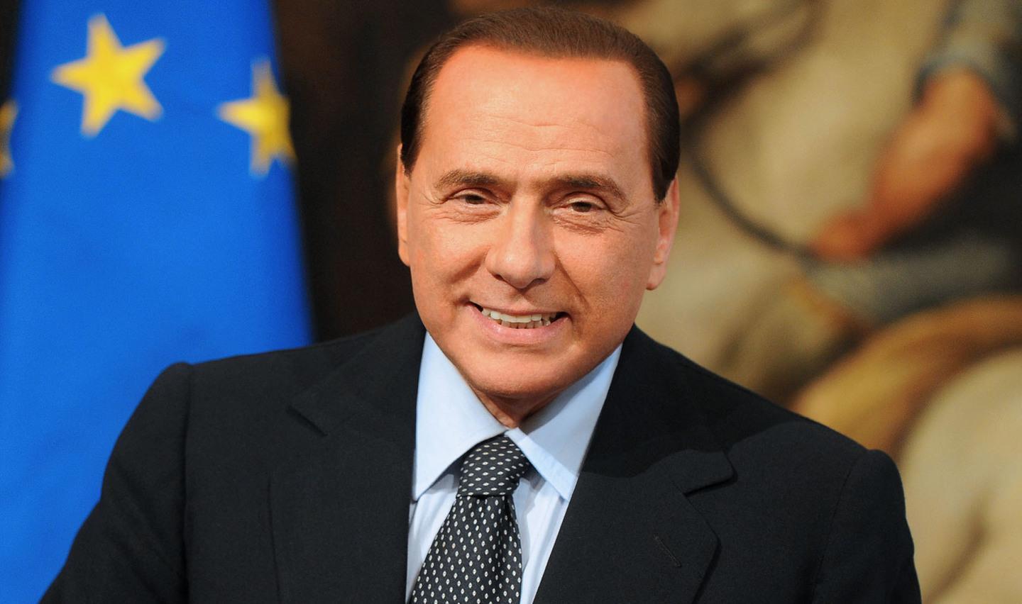 Silvio Berlusconi: «Sei anni senza tasse per chi assume in Sardegna» 