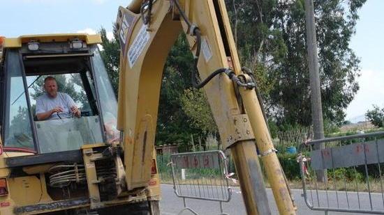 Varie sistemazioni stradali a Tirrenia