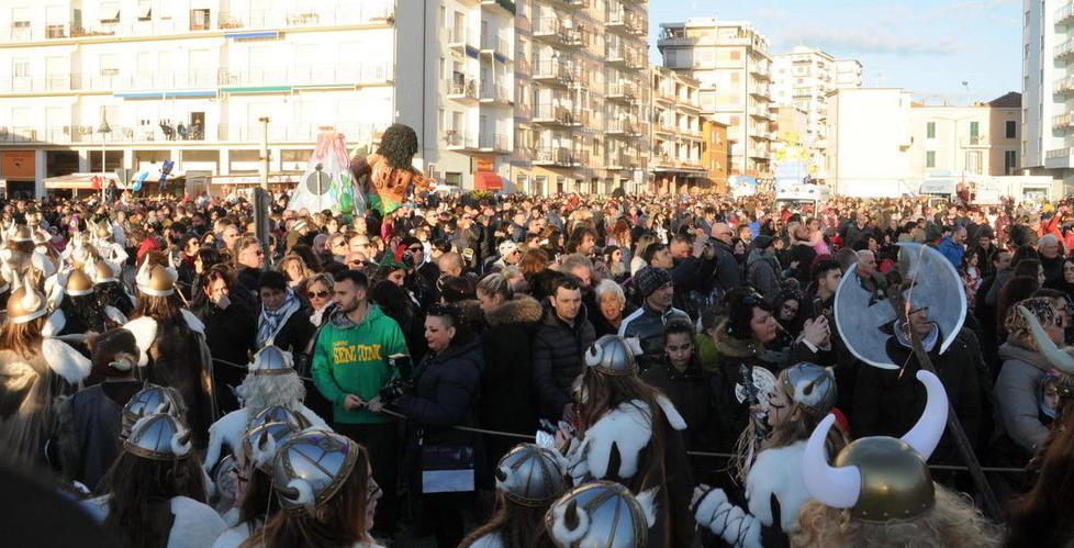 Carnevale, incasso record: 35mila euro alla prima sfilata 