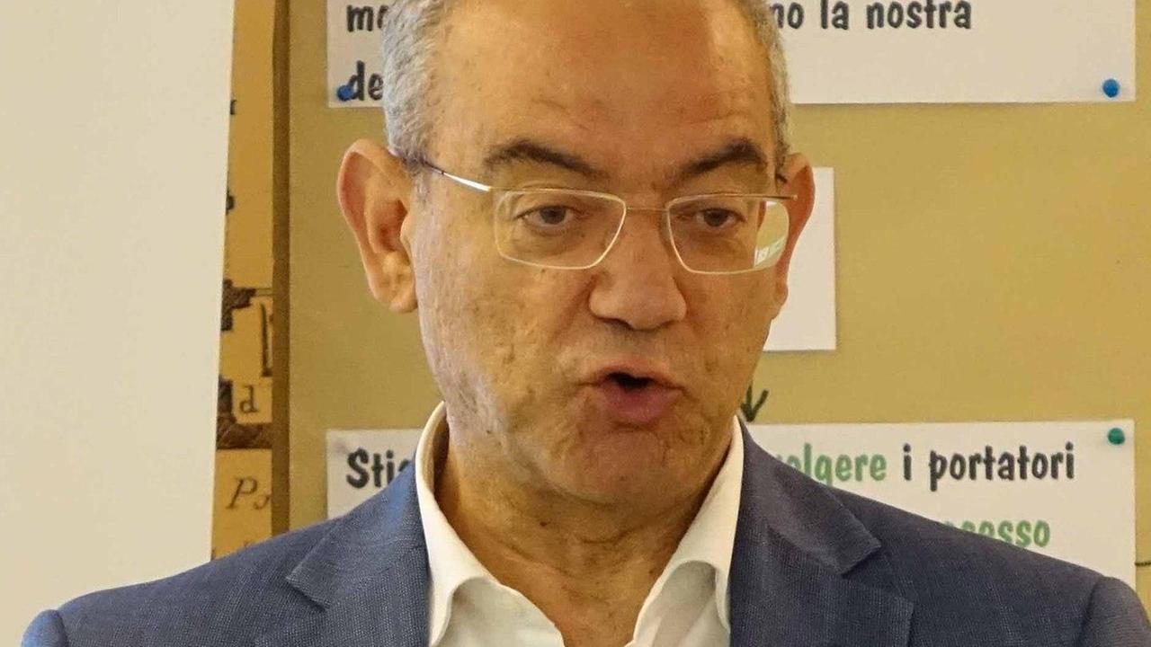 Rinnovi contrattuali, 200 in piazza