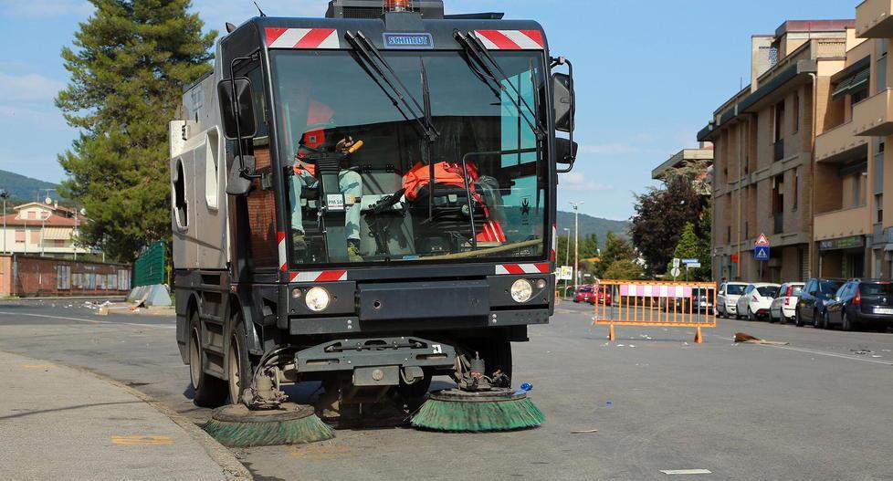 Cambia la pulizia delle strade zone ampliate e più passaggi 