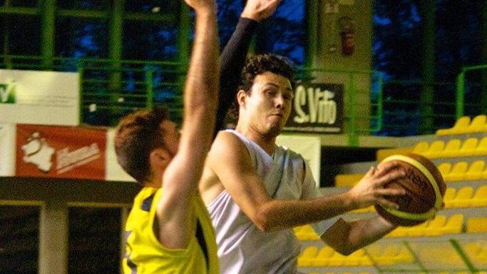 Basket serie D, fine dell’incubo: il Cus vince in trasferta