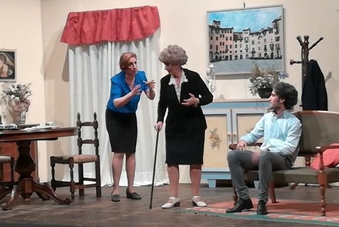 Spettacolo e solidarietà al Teatro del Giglio