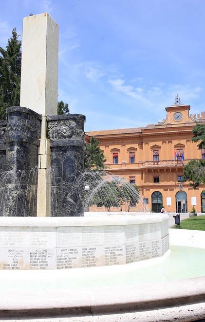 Aumenta il canone dei servizi cimiteriali 