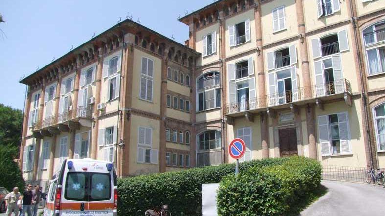 Edifici dell'ospedale Santa Chiara di Pisa (foto Fabio Muzzi)