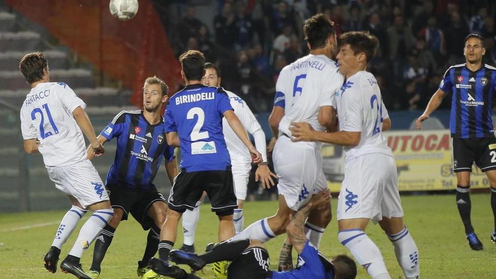 Sugli spalti di Pontedera una valanga nerazzurra