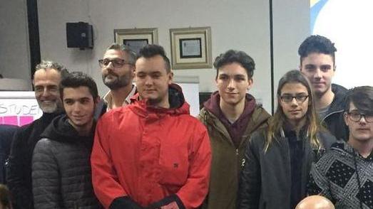 Gli studenti vanno a lezione dal Fiora