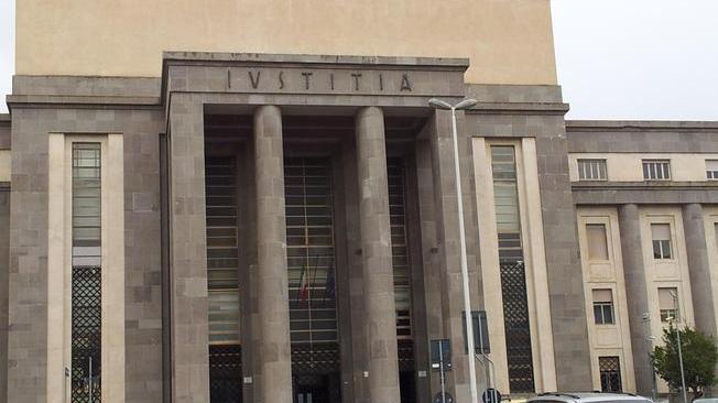 Violenza sessuale, 27enne a processo