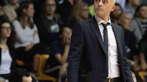 Marco Sodini, l’allenatore filosofo che fa innamorare la A di basket