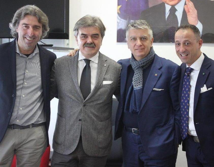 Forza Italia, il partito nelle mani di Dondolini 