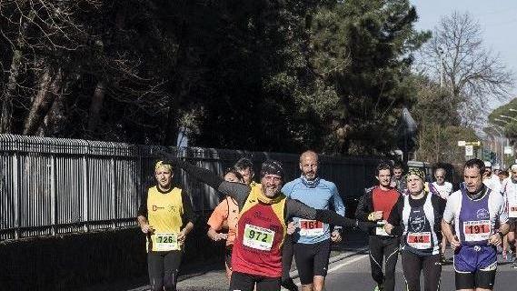 Dal litorale al centro storico Si corre ai piedi del Malaspina