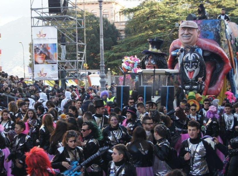 “Carrasecare”, via alla festa: in Sardegna una settimana di follie 