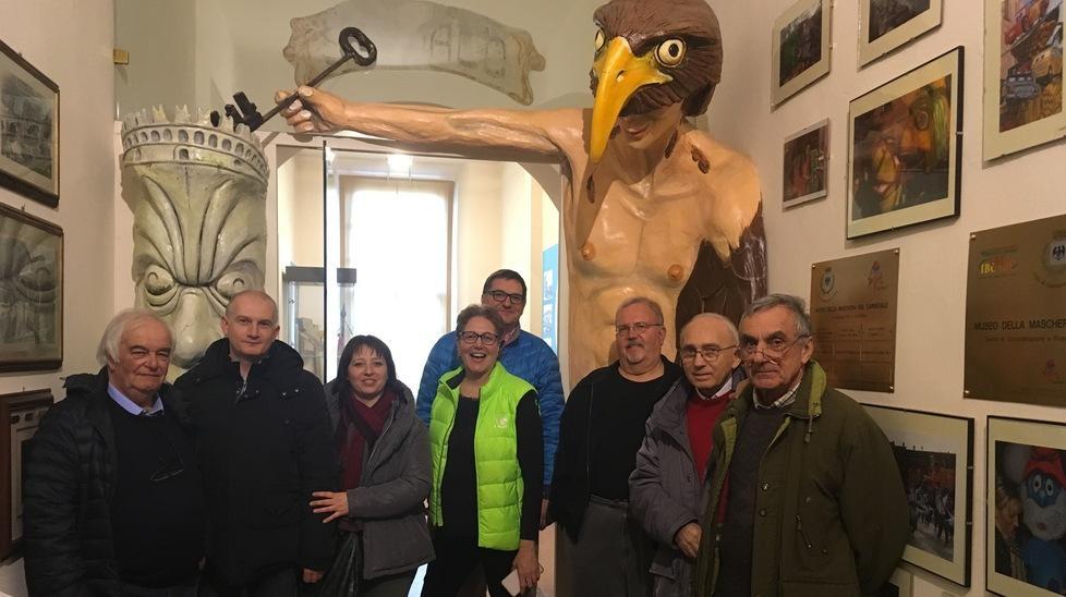 Viaggiano dalla Pennsylvania alla Bassa alla ricerca dei loro antenati