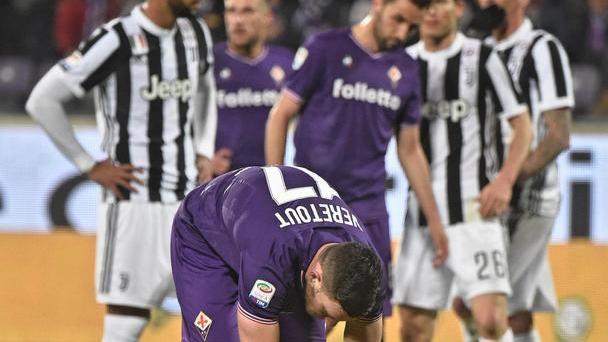 Bernardeschi e Higuain, la Juve vola
