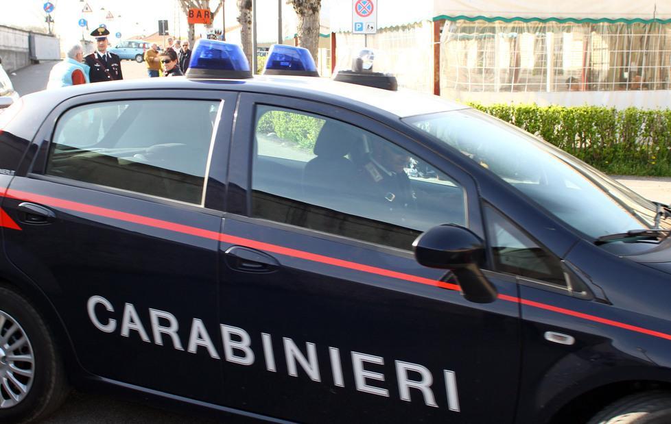 «Minacciato con l’accetta» ma non è vero, denunciato 