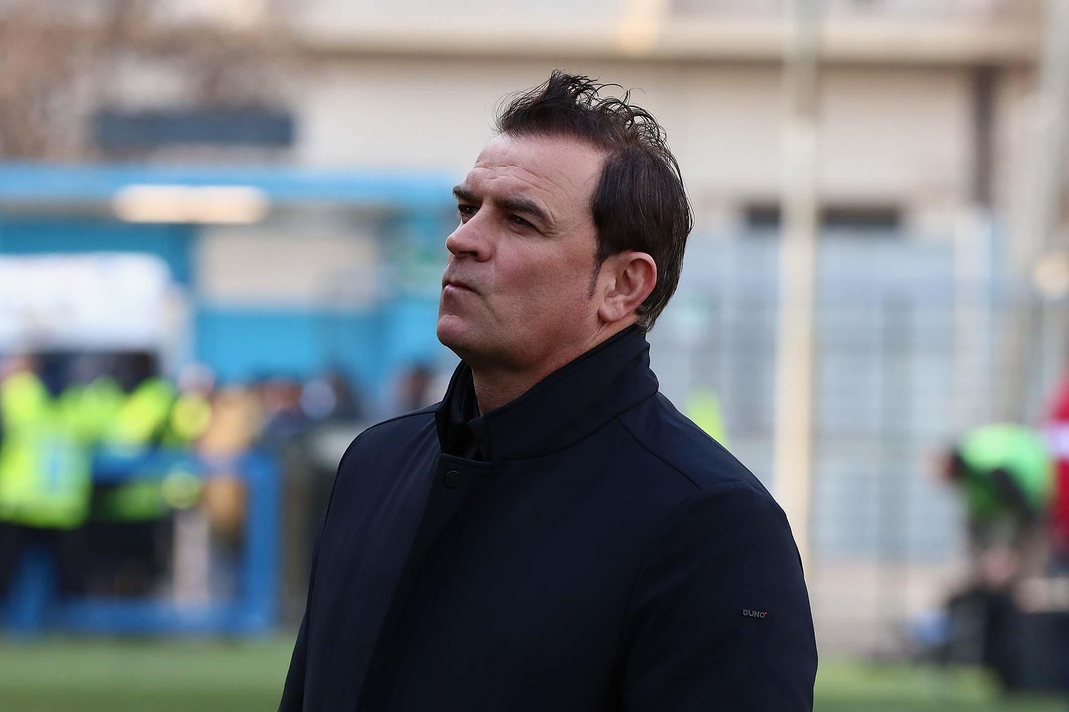 Spal, Semplici reagisce