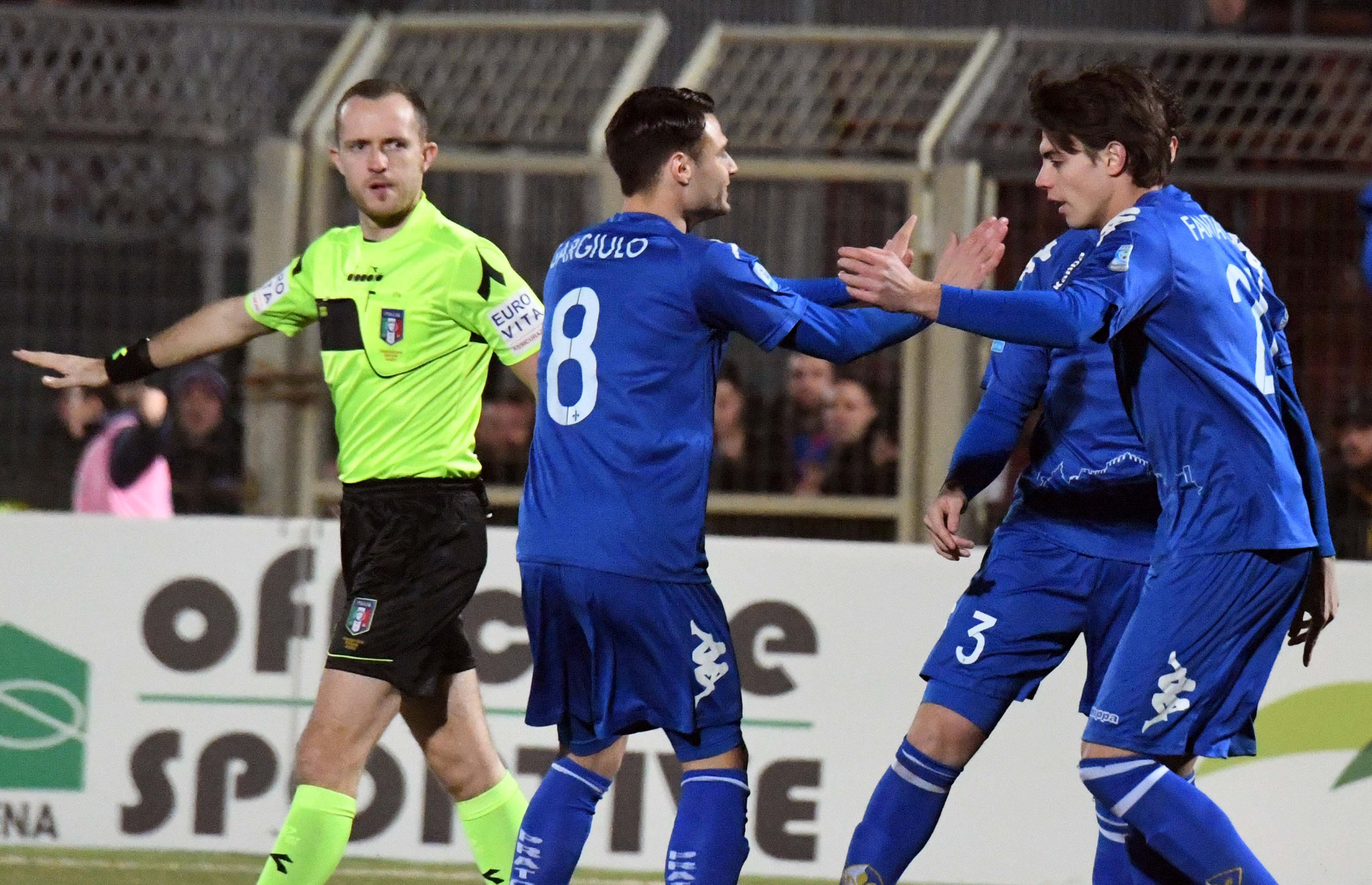 Ottimo pareggio per il Prato contro il Pisa (foto Muzzi)