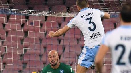 Il Napoli ritorna in testa Per la Lazio altra quaterna