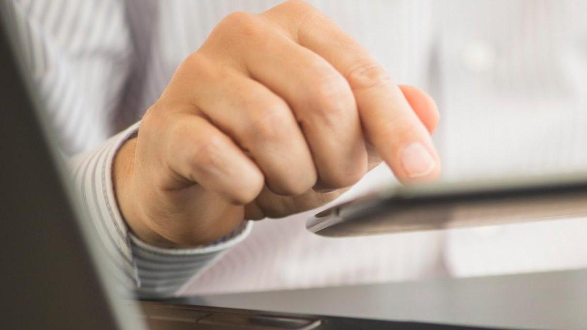 Si narat TRABALLU INTELLIGENTE, non si narat SMART WORKING