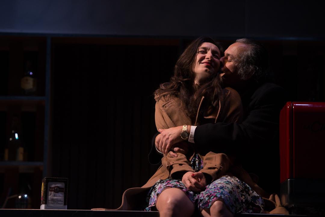 Una scena di "Night Bar" al teatro Metastasio