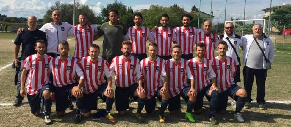 C'è una squadra di amatori che difende meglio... della Juve 