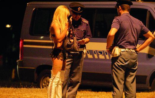 Reggio Emilia, sequestrati 21mila euro al racket della prostituzione