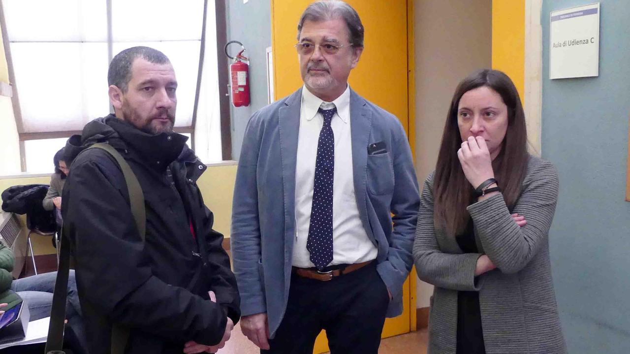 I figli di Verri e l'avvocato Anselmo in tribunale