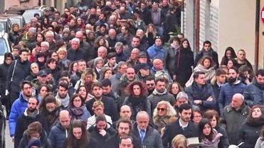 In centinaia per il saluto al giovane catechista morto