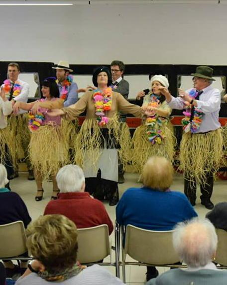 A Certaldo con nonni e show band, in piazza a Montespertoli 