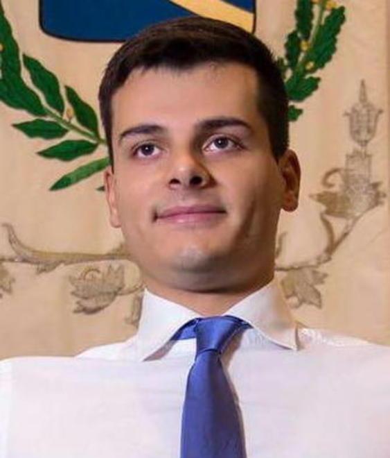 Lega: «Case agli italiani e poi agli stranieri Altro che Favino»