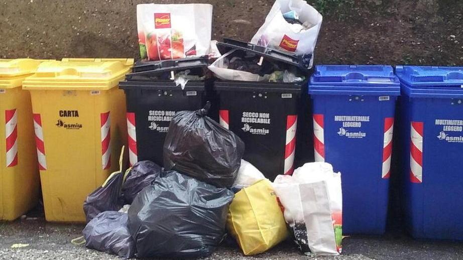 «Aiuto, la spazzatura cresce ancora»